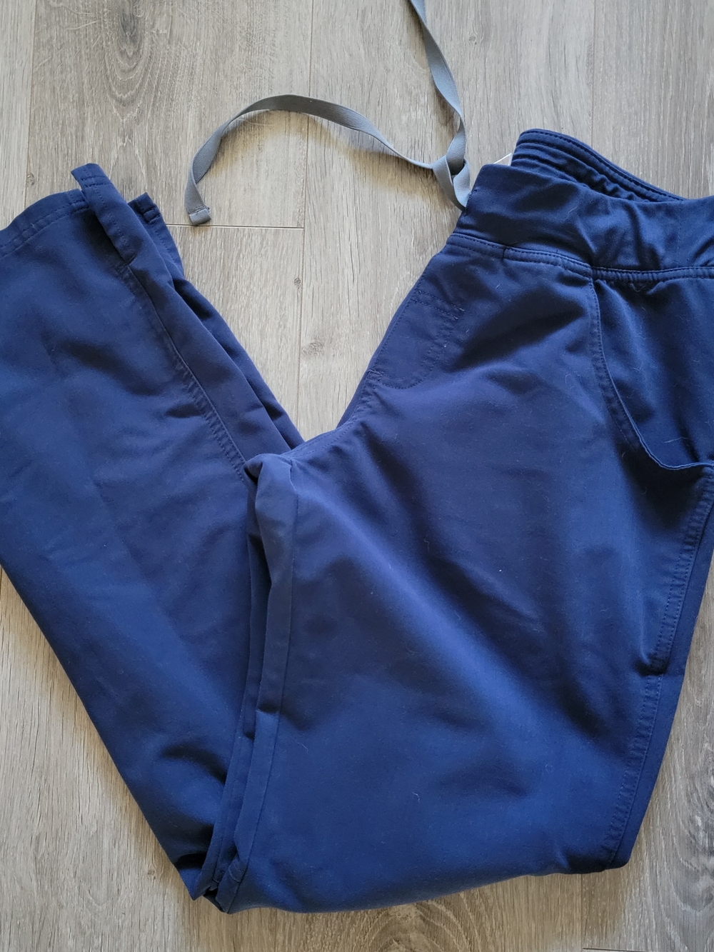 Figs Cade Cargo Scrub Pants - Navy